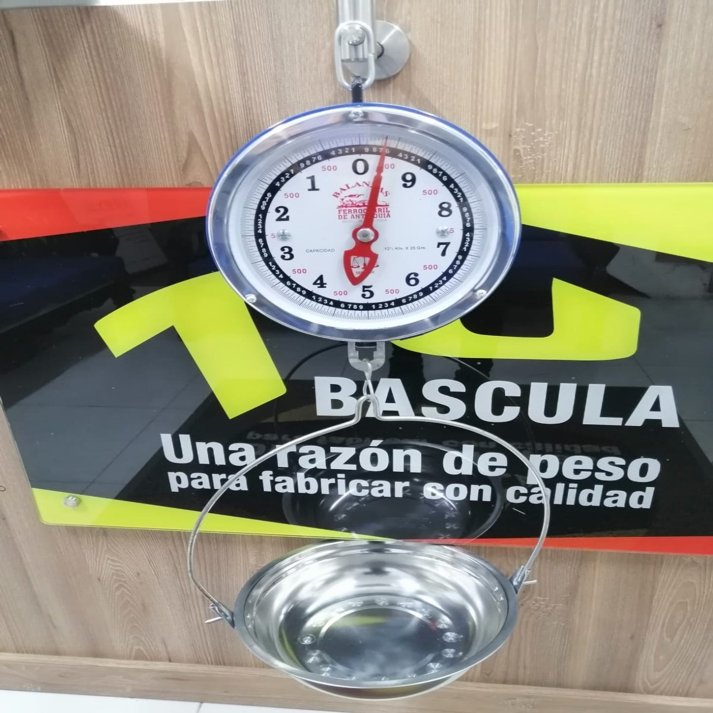 Dinamómetro Reloj Báscula Mecánica Con Tazón