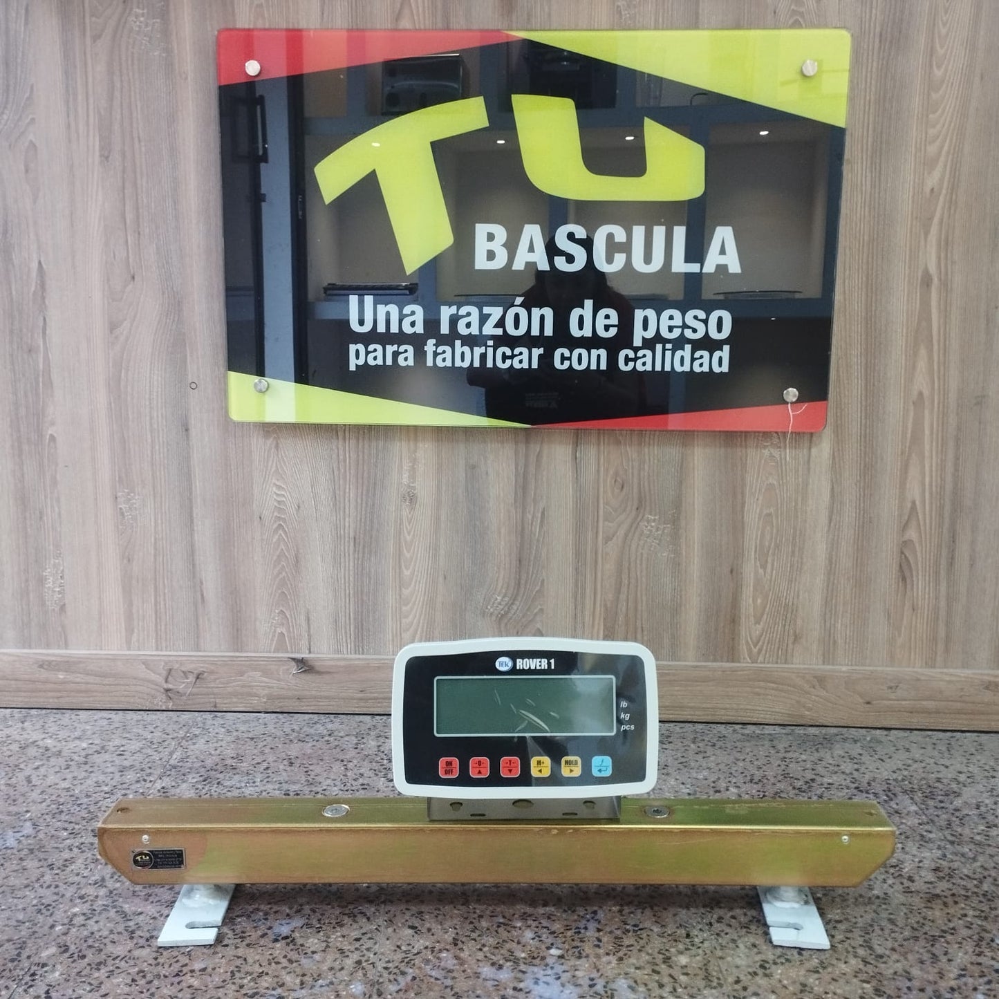 Barras Ganaderas Tropicalizada con Indicador Pasta LCD L-37