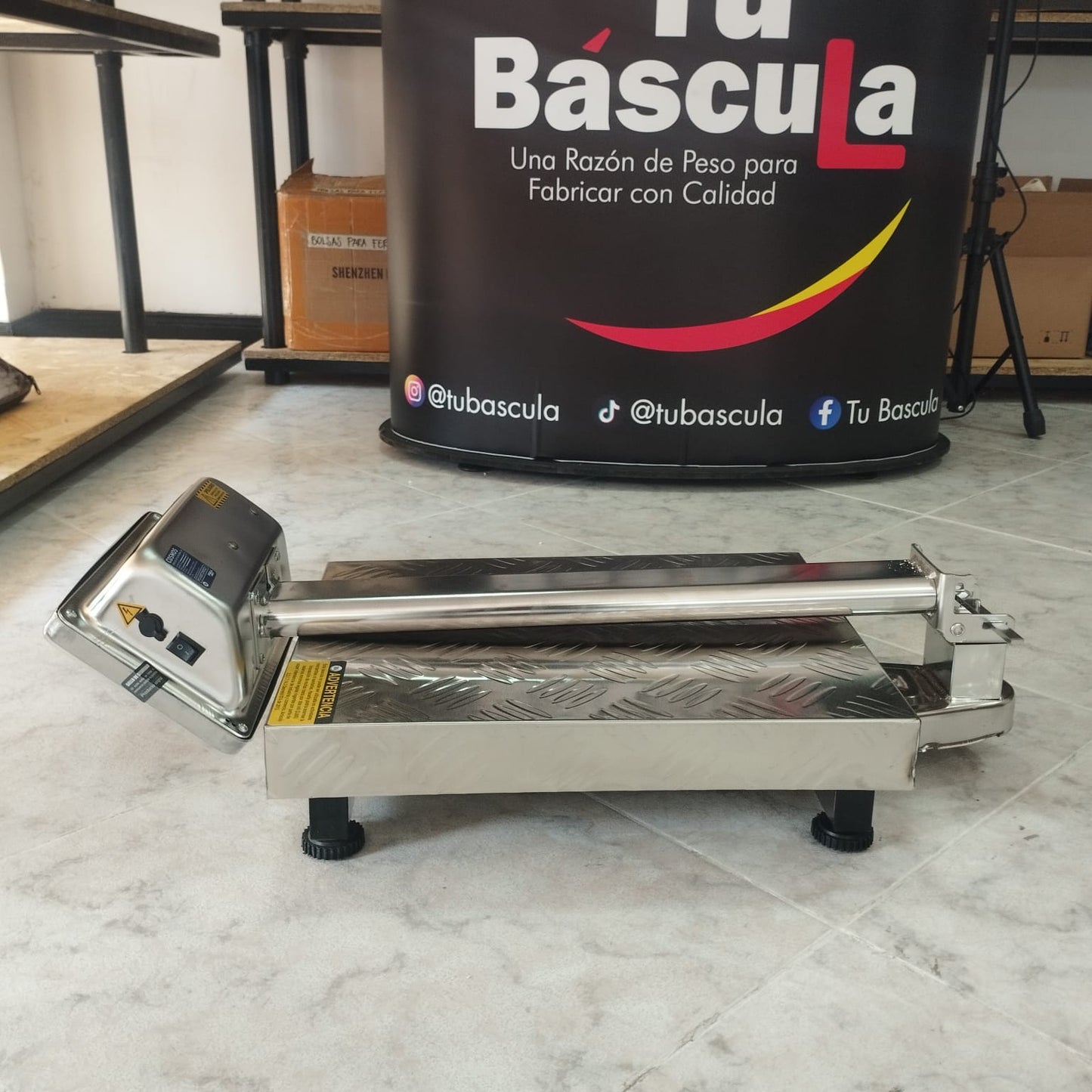 PESA CAJA ECUALIZABLE FULL  ACERO INOX MARCA TEK
