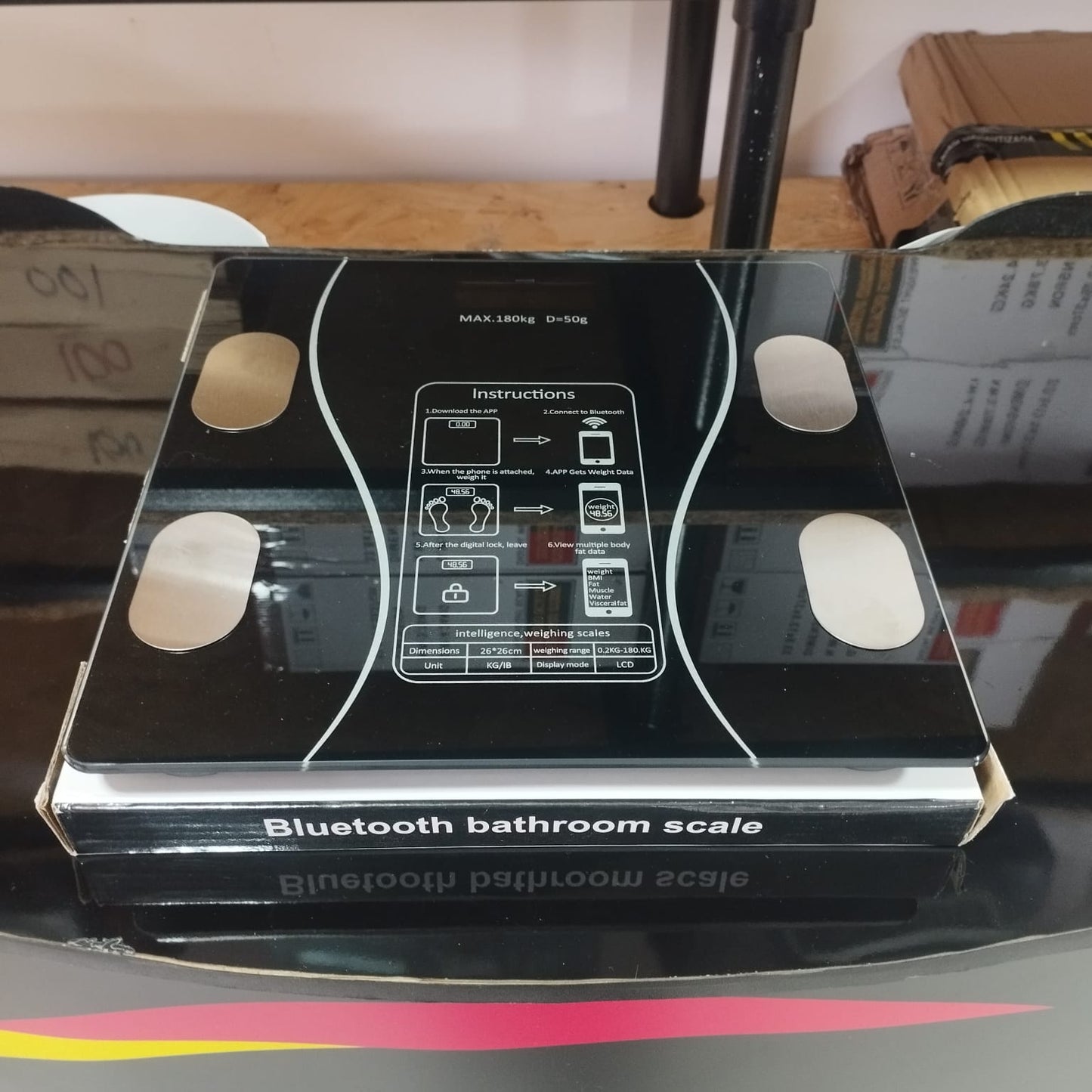 BÁSCULA PISO EN VIDRIO CONEXIÓN BLUETOOTH